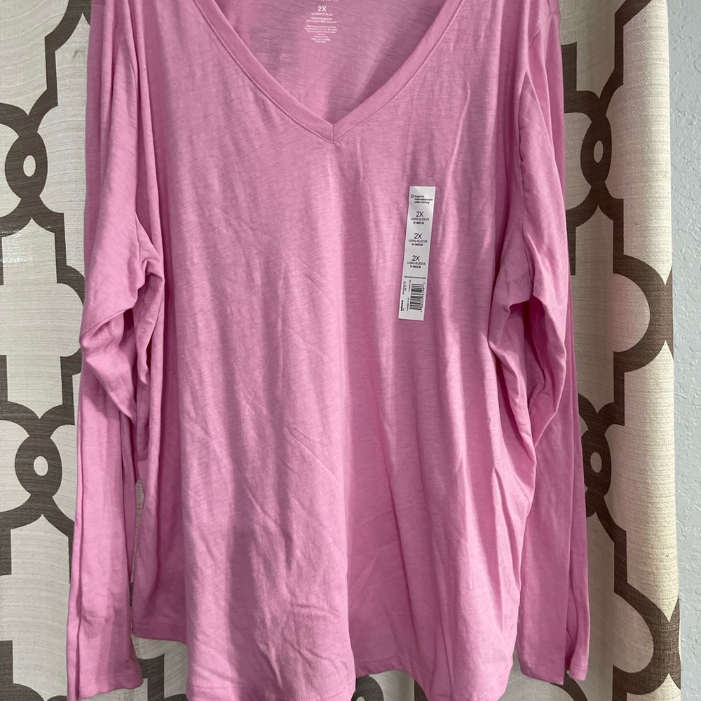 Sonoma Women's Light Pink V-Neck Long Sleeve Tee